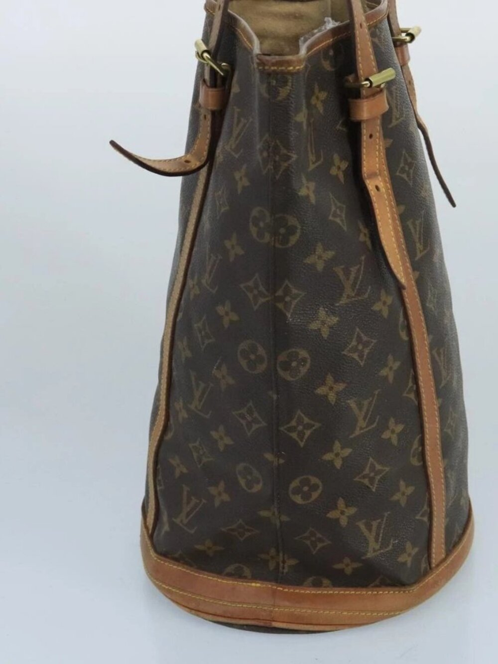 LOUIS VUITTON Monogram Bucket GM Shoulder Bag - Picture 6 of 16